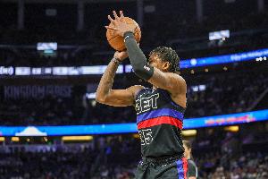 开云体育-萨瑟：我投进了空位投篮赢球感觉很棒 球队能保持专注归功于老将