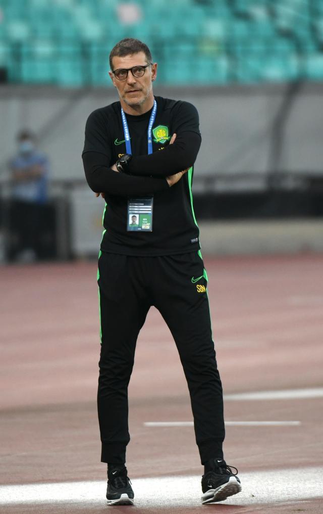 国安防线轮换3人被打爆 德比输球都怪太轻敌？